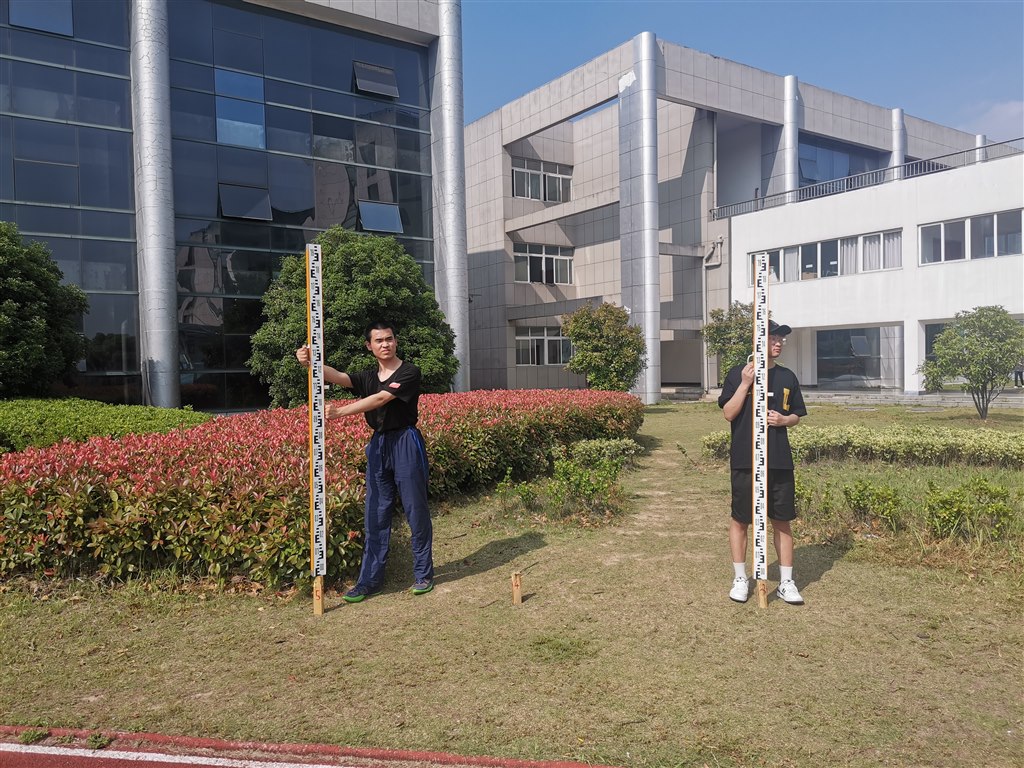 2.jpg 2.jpg