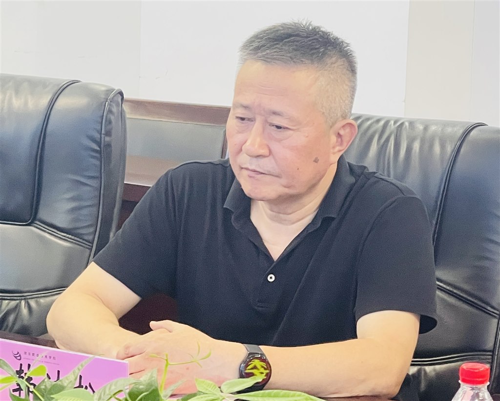 3理事長(zhǎng)韓達(dá)松講話.jpg